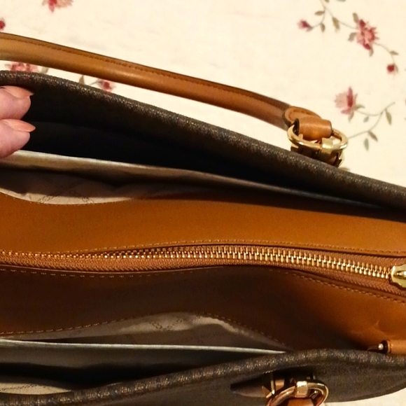 Michael Kors Marilyn satchel - Picture 4 of 12